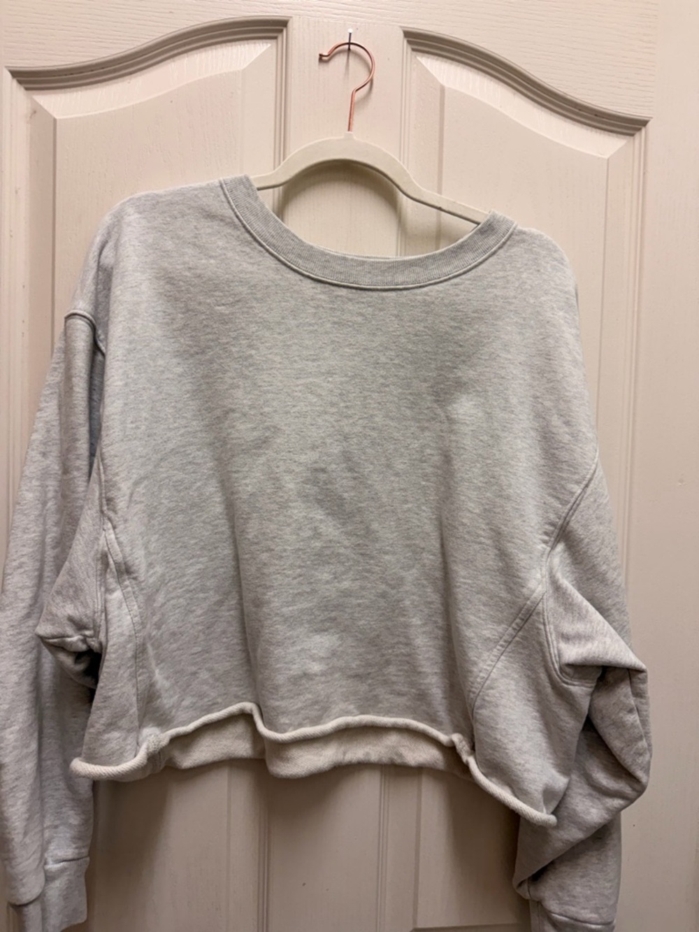 Size L Gap Sweats Women's Light Gray Cropped Sweatshirt